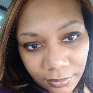 Meet your Posher, Candice